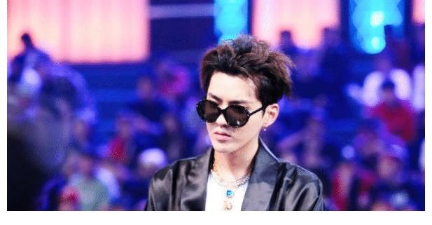 冠军被封杀,导师被拘留,音乐总监进监狱,中国有嘻哈怕不是有毒