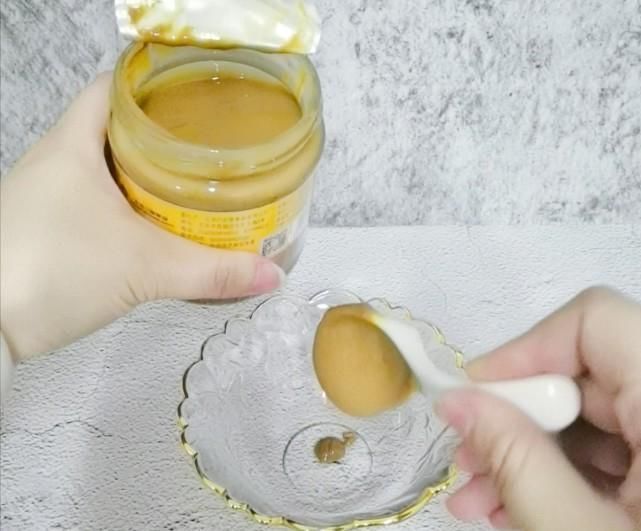 麻辣烫里加了牛奶才更香浓,今天教大家牛奶麻辣烫,全家人都爱吃