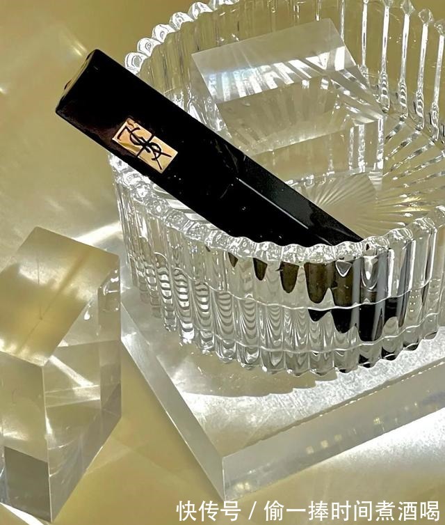 尤雾弹 适合日常的清淡口红,这4支豆沙色不容错过,显白高级轻松抬气质