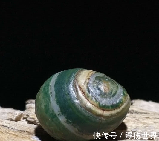 玛瑙|欣赏父亲收藏的天然奇石，瑰丽多彩的画面美观，大家好好看下