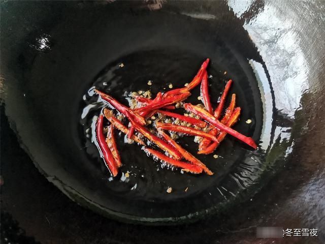 家宴|鸡肉超好吃的做法,不炸也不炖,元旦家宴做一盘,保证受欢迎