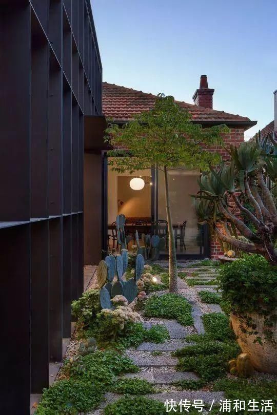 皇家园林|庭院种树已经不流行了！看人家别墅庭院这样设计，堪比皇家园林！