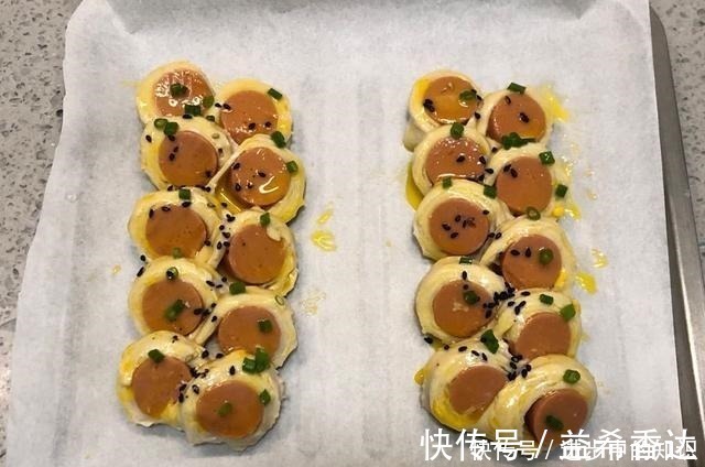香酥|免揉面的早餐做法,一卷一切,烤熟就能吃,咸香酥脆,简单零失败