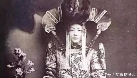 公主|150年前的清朝老照片,法国人镜头下的蒙古族公主!