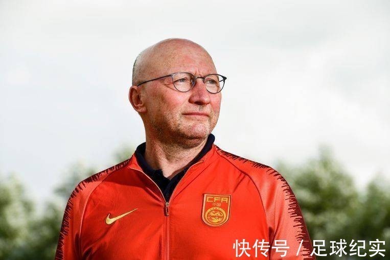 克瑞斯|李铁言论再惹争议!足协已做好后手准备,未来两轮输球或立即换帅