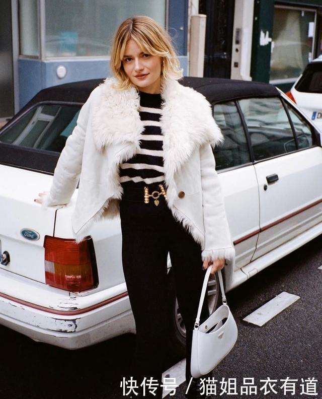 比羽绒服轻薄,比皮衣温柔,2021冬天羊羔毛外套火了,难怪人人都爱