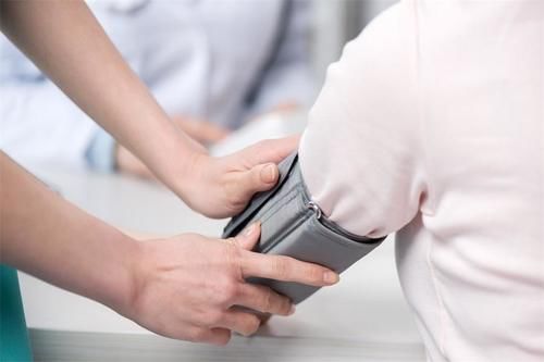 血压高于正常值,但又没到高血压怎么办?在家量血压这几点要注意