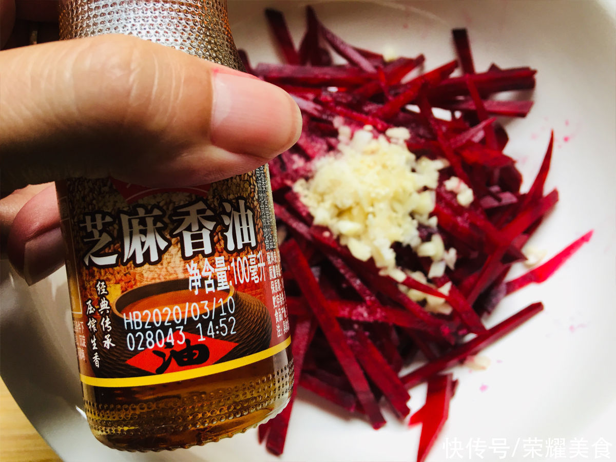 红菜头|盛夏,少吃青瓜多吃它,简单拌一拌,美味又解馋,遇见它别错过了