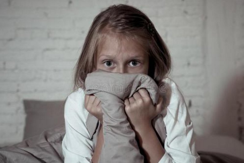 妈妈|妈妈,什么是鬼?2位妈妈的不同回答,让孩子走向不同的人生