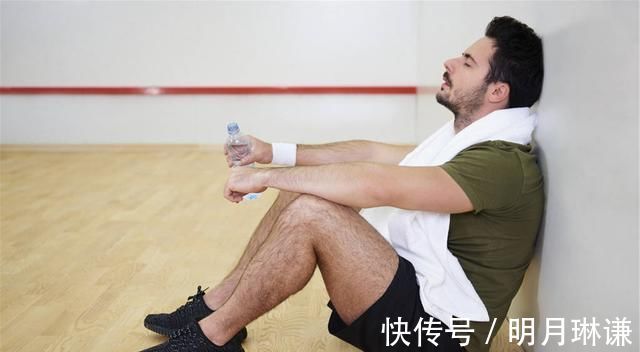 男人|男人衰老的4个“丑态”,假如都没有出现,恭喜,保养得还不赖