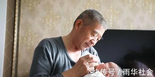 怀孕生娃|67岁田女士产女后续:当初让网友担心的问题,现在都有了答案