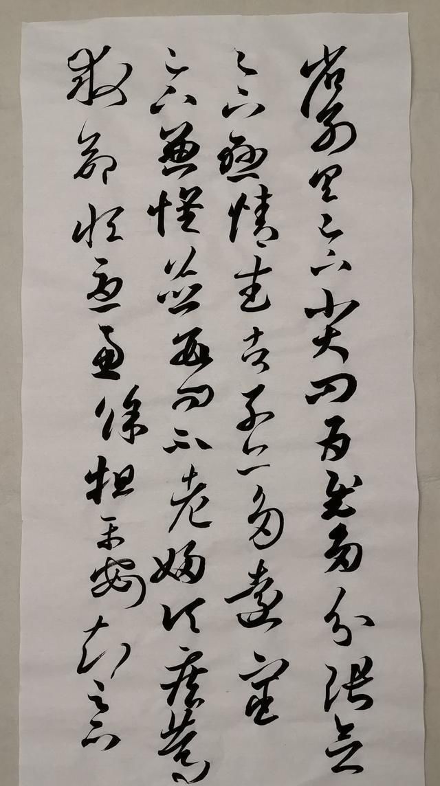 这位12岁的少年不一般，书法超级棒，尤其钟情于王羲之的尺牍作品