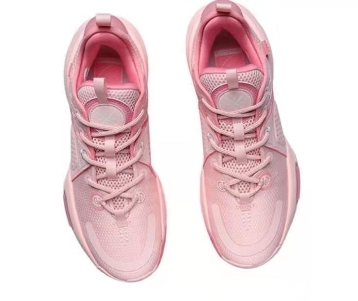 李宁 音速九&韦德之道全城九,如樱花绽放般漫舞于赛场!