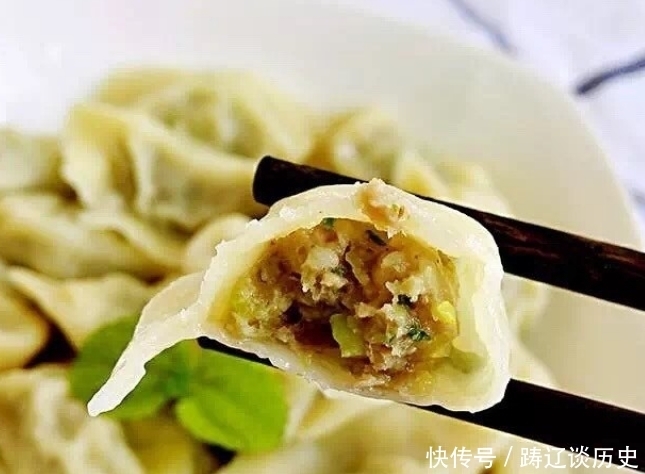 味道|用萝卜包饺子,放这两样调料就“毁了”!味道难吃,吃不出萝卜味!