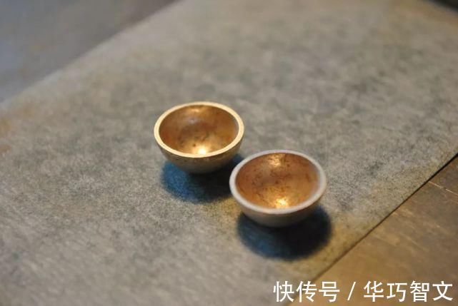 半球形 这件暗藏机关的项链,又变手链的可拆搭扣