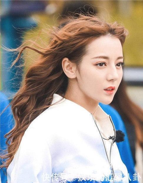 口红|普通女生有3个特征,到了30岁也有少女感,老天爷赏饭吃