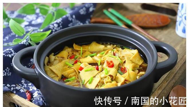 金针菇豆皮卷|比肉好吃的一道素菜,不炒不炸,营养健康,敞开吃也不怕长肉