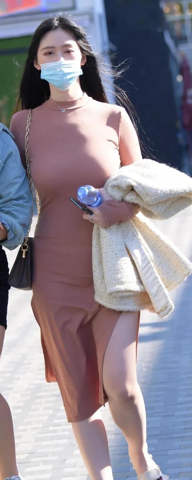 裙子 惊艳十足的连衣裙,充满都市靓丽感,好有创意