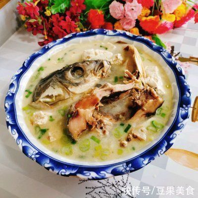 下饭神器腊鱼头豆腐汤，拌饭还能吃三碗