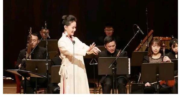 央视打造全新音综，五位导师两人是好声音导师，他立过四次三等功