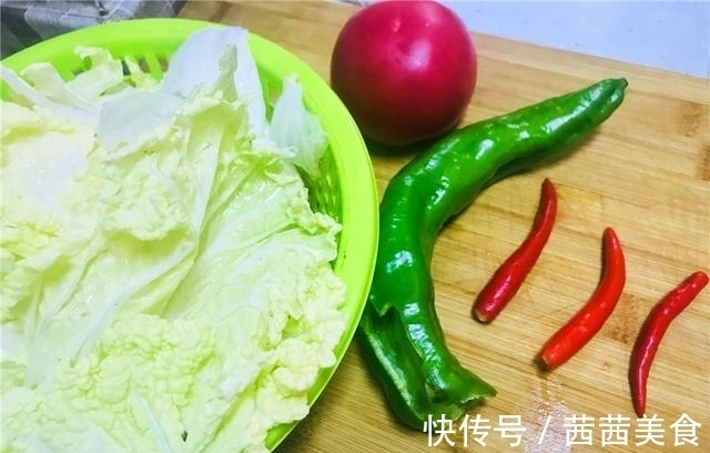 好吃|“懒人开胃食材”西红柿别只会一种做法，教你一招，保证好吃