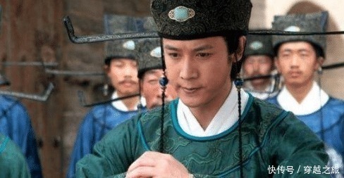 东坡&苏轼向美人献诗,前两句大失水准,后两句惊世骇俗!