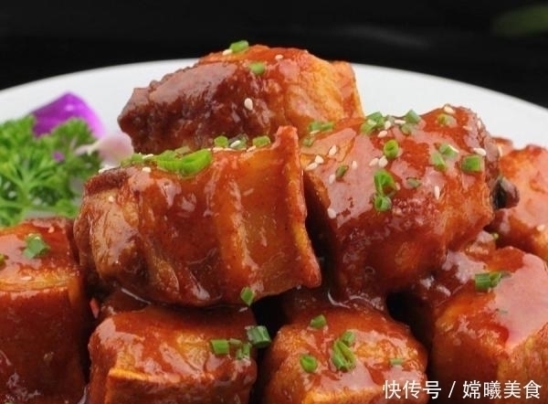 老祖宗留下的秘制配方不管煮红烧肉还是排骨,加1步酥香入味