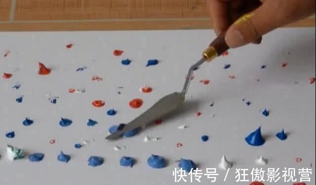 枝枝叶叶|美术生太有钱了,乱挤颜料不心疼,看到成品真是打扰了