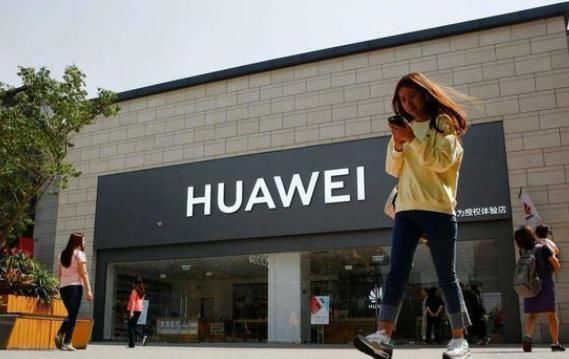 爱立信|英国拆除华为设备,新替代者已确定,外媒:900亿损失值得吗?