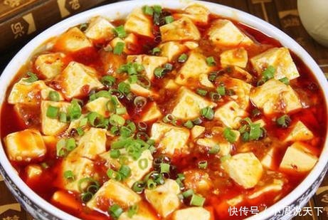 麻婆豆腐简易做法,别只会焯水,牢记2个妙招,豆腐嫩滑入味不碎