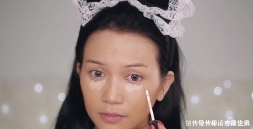 女子|奇闻:女子整容级化妆术,妆前妆后判若两人,网友:确定没换人?