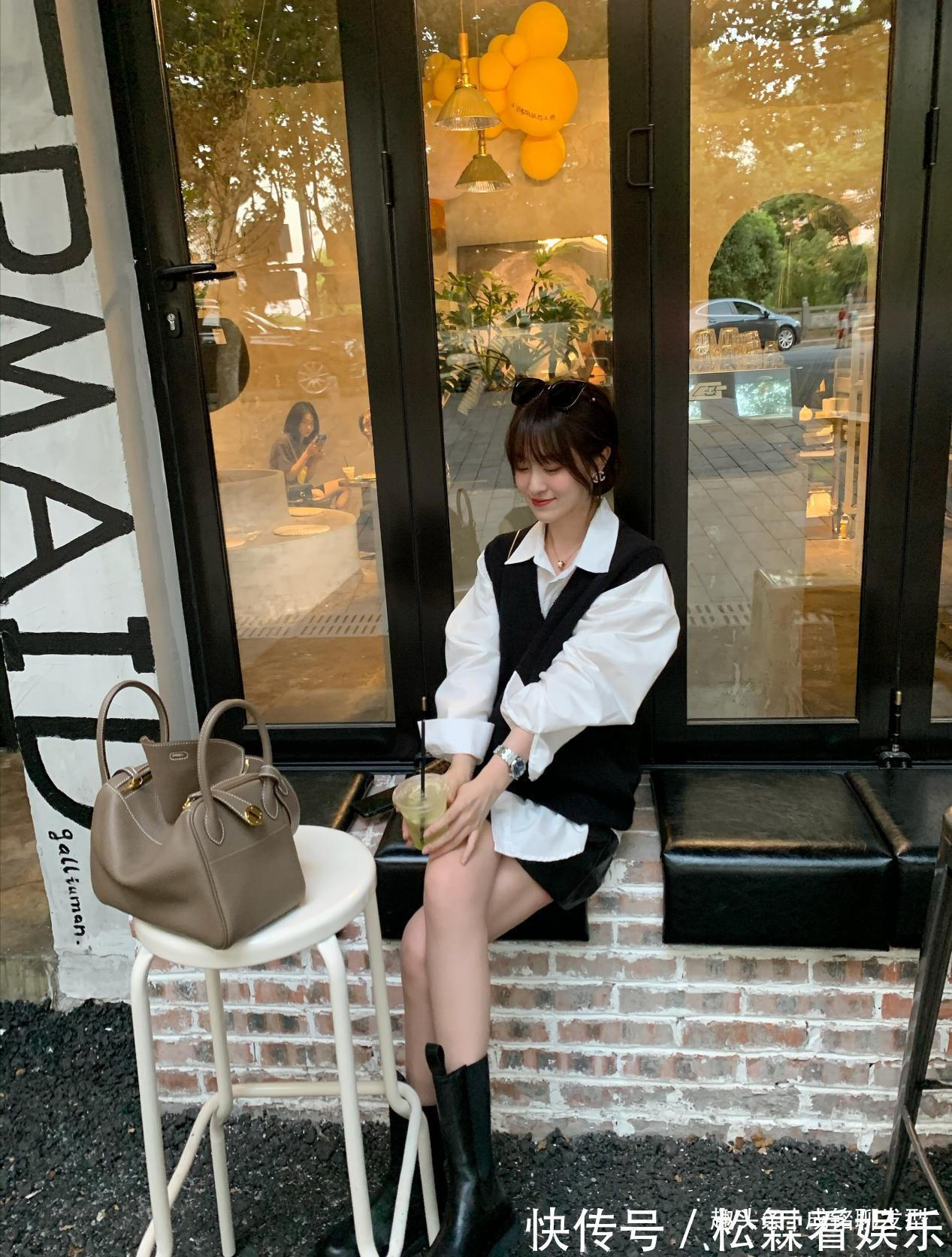 穿衣风格 衬衫的穿搭太单一搭配毛衣马甲时尚感大增,减龄洋气又有个性