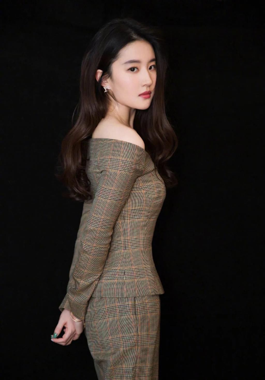 发型你到底适合短发还是长发剪对真的美哭了