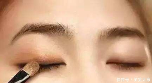 年纪|女人不管年纪多大,教你5招化淡妆!不是吹,效果快又漂亮