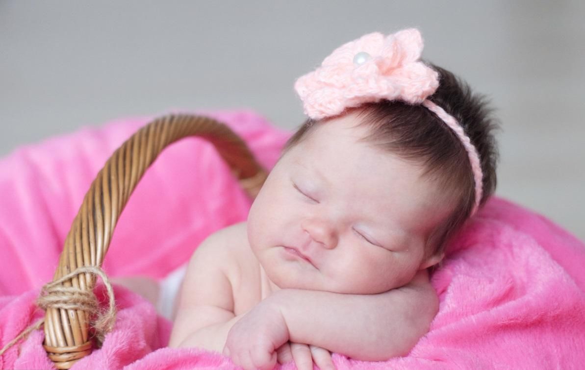 表情|老爸和“小情人”正睡觉,突然发现娃丢了,老爸的表情妈妈笑惨了