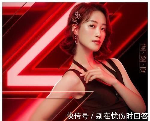 浪姐|蓝盈莹与王霏霏参加《浪姐2》帮唱惹争议,一人卖力传授经验,一人却在镜子前摆拍