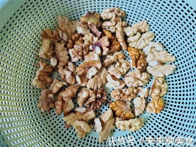 冬季懂行的人都爱吃这肉,15元一只,高蛋白低脂肪,炖汤最滋补