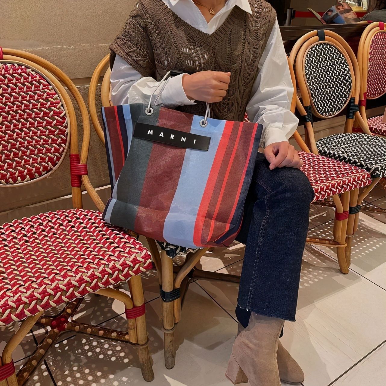 fendi|不会吧？原来最火的包包是「购物袋」