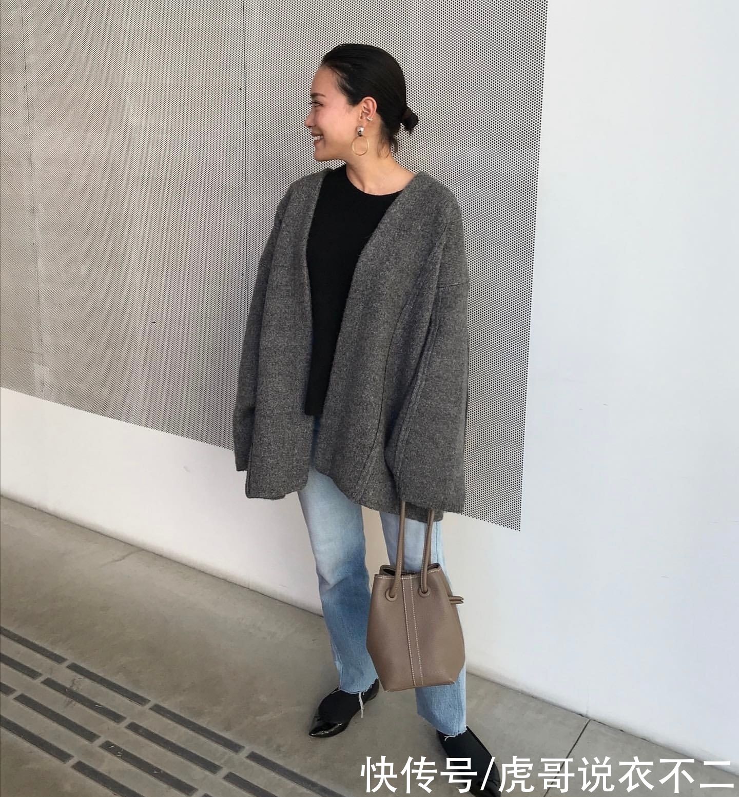 40岁女人要“避免油腻”，基础色穿搭更清爽，简约大气还高级