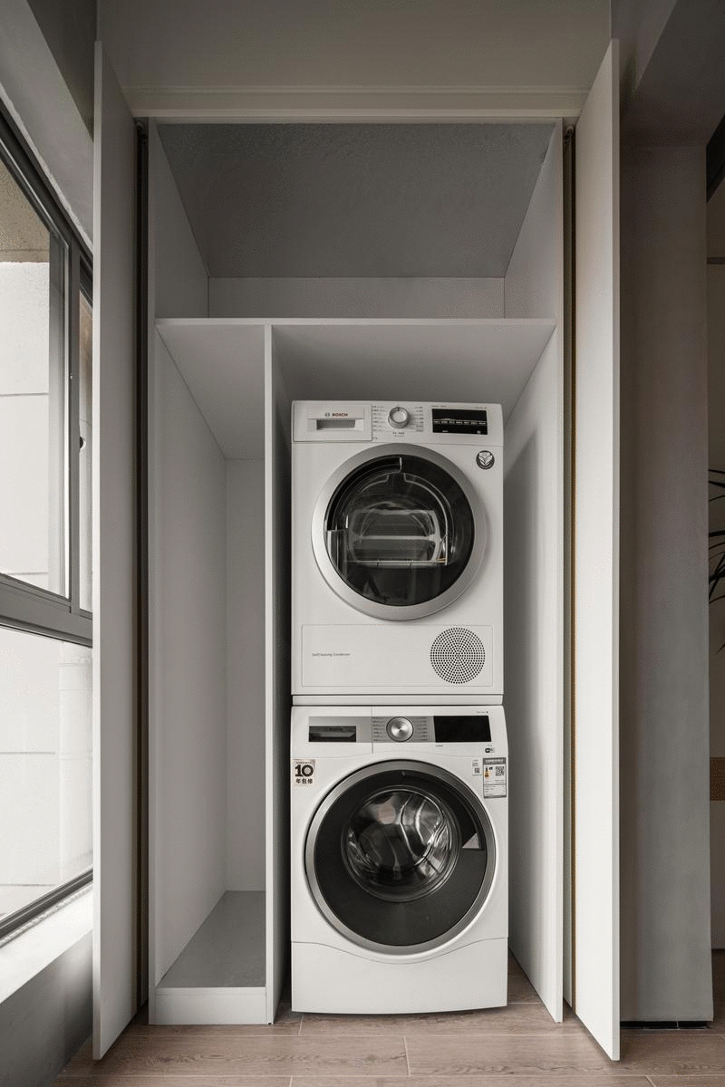 洗衣机|98㎡三居室,现代简约风格,洗衣机藏进阳台柜,太会装了!