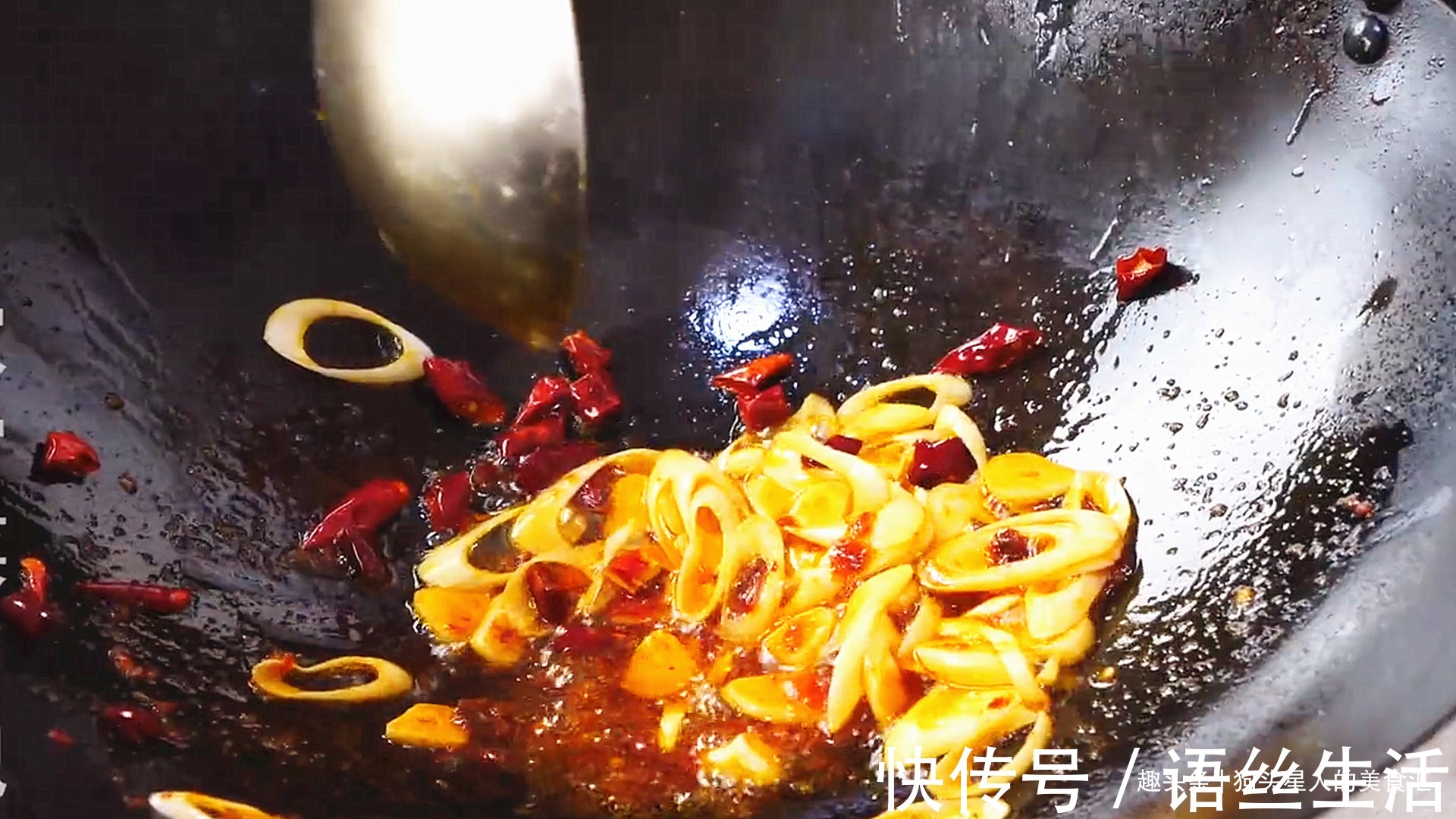 豆腐皮|2张豆腐皮,1把粉条,入锅加水一煮,鲜香味美,出锅连汤汁都不剩