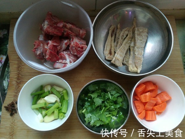 骨髓|它是猪身上的一块宝,肉贩子自己偷偷留着吃,聪明人抢着买