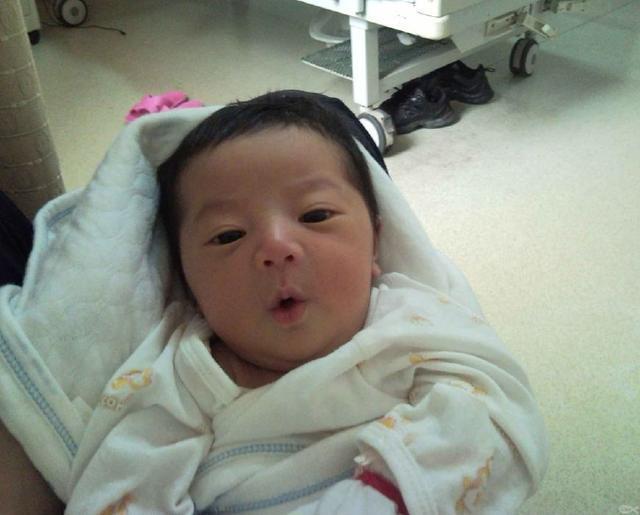 李立风|护士写错宝宝的名字,工作人员问改不改,宝妈不用了