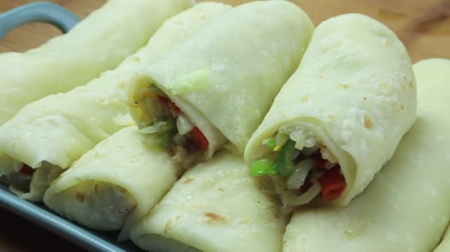 煎饼|面粉别蒸馒头包子了，面点师教你新吃法，比馒头好吃，比包子简单