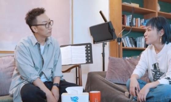 从离婚的脱口秀女王到一月房租三万六,思文的日子比你想得爽多了