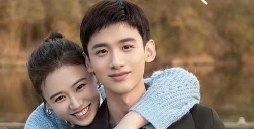 八零九零|凭一己之力拖垮三家电视台，刚火的白敬亭，不幸走上赵薇老路