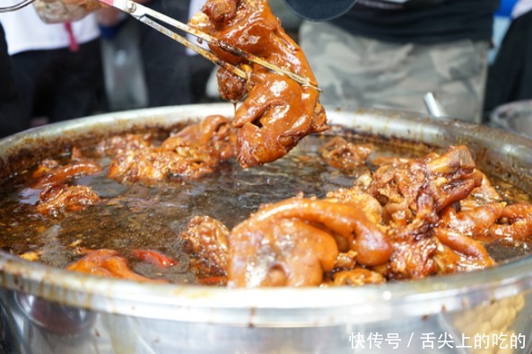  卤肉时，香料不是越多越好，学会搭配，卤肉又香又入味，越卤越香