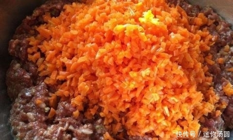 蔬菜做的早餐花卷 酥脆可口 营养丰富