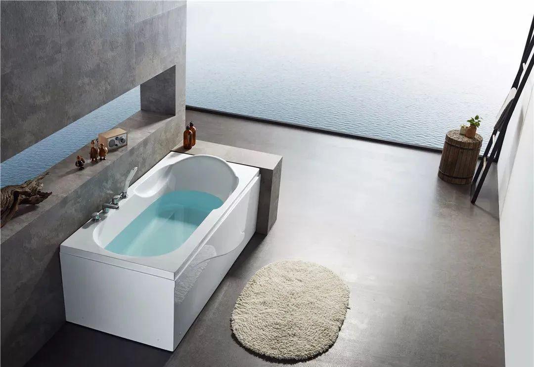 光泽度|浴缸选购丨在家泡澡不舒服?那是你浴缸没选对!