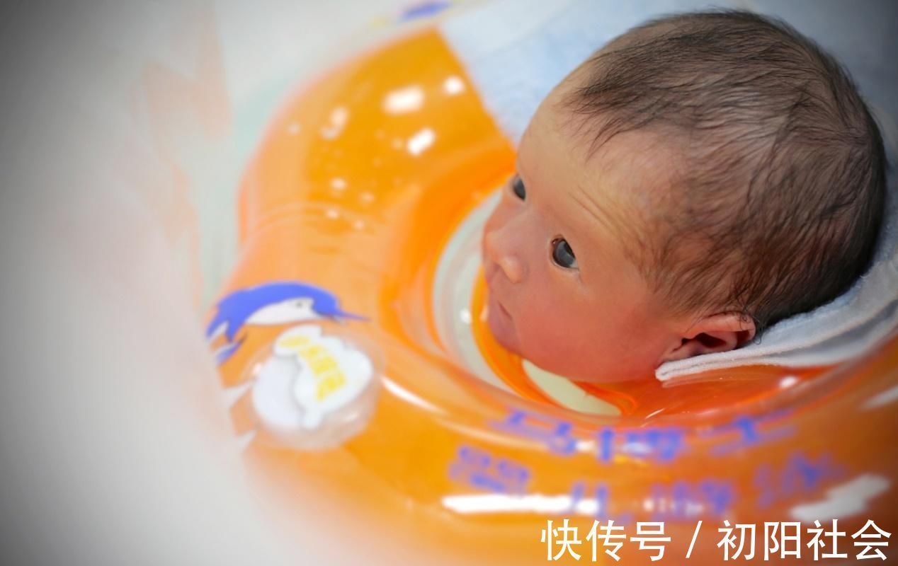 小家伙|这两件事很多家长都在盲目跟风,其实孩子未必适合,还有不小风险